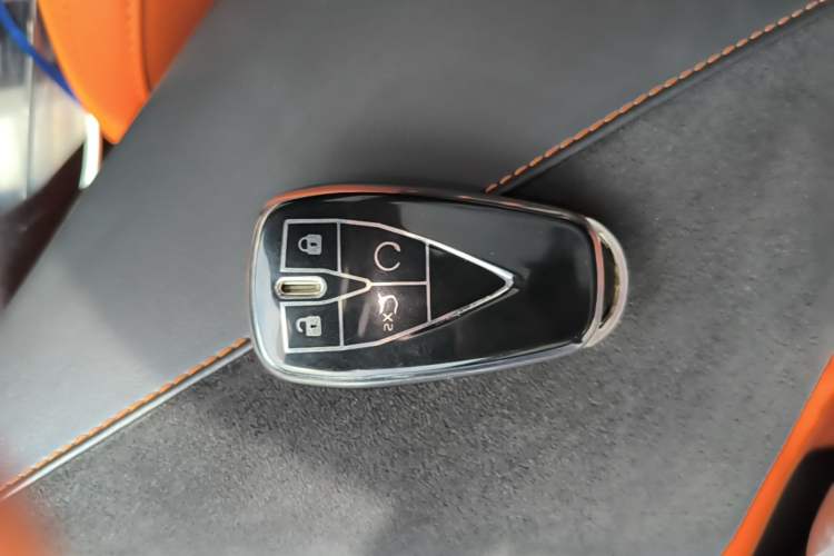 Used CHANGAN UNI-V 2024 1.5T Prestige Sport Edition Vehicle Key