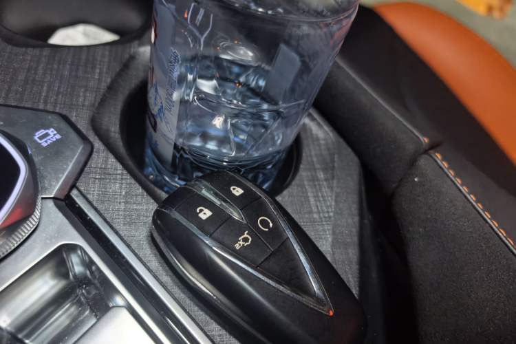 Used CHANGAN UNI-V 2024 1.5T Prestige Sport Edition Vehicle Key