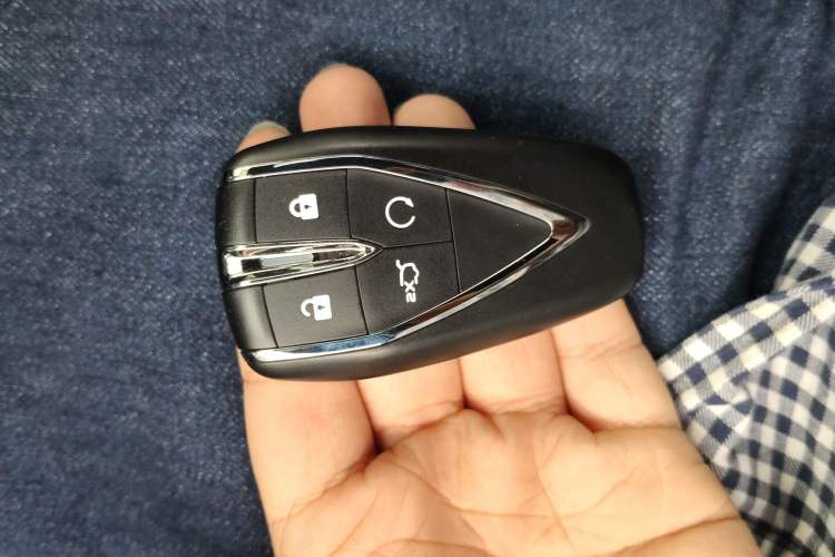 Used CHANGAN UNI-V 2024 1.5T Prestige Edition Vehicle Key