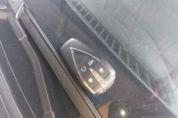 Used CHANGAN UNI-V 2024 1.5T Prestige Sport Edition Vehicle Key