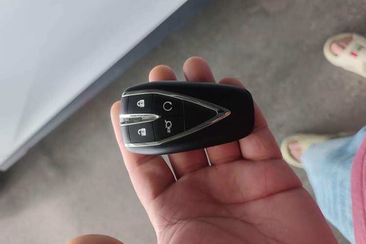 Used CHANGAN UNI-V 2024 1.5T Prestige Edition Vehicle Key