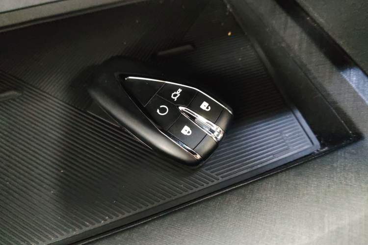 Used CHANGAN UNI-V 2024 1.5T High-Energy Version Vehicle Key