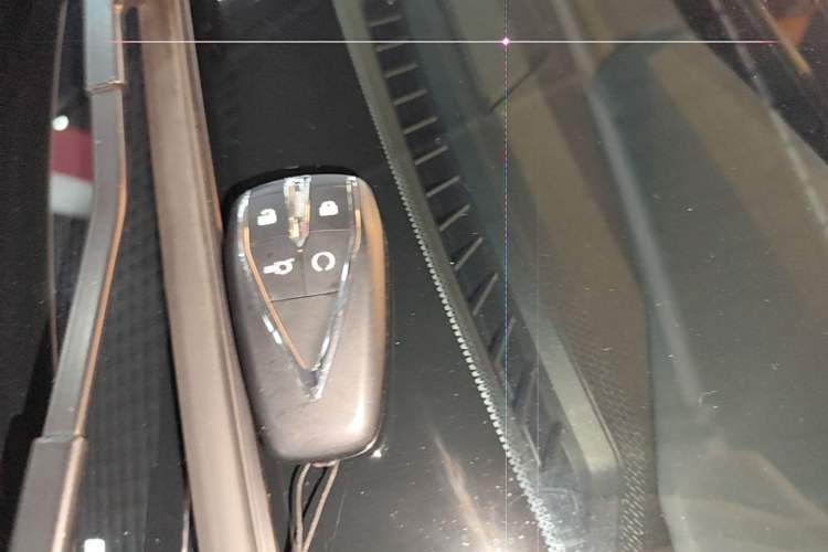Used CHANGAN UNI-V 2024 1.5T Prestige Edition Vehicle Key