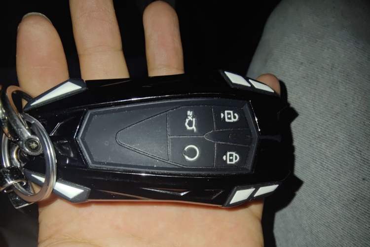 Used CHANGAN UNI-V 2024 1.5T Prestige Sport Edition Vehicle Key