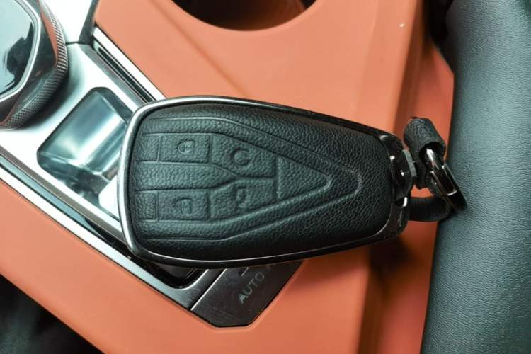 Used CHANGAN UNI-V 2024 1.5T Prestige Edition Vehicle Key