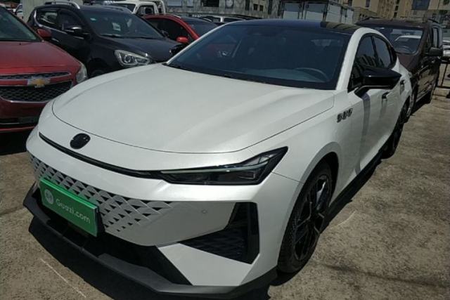 Used CHANGAN UNI-V 2024 1.5T Prestige Edition