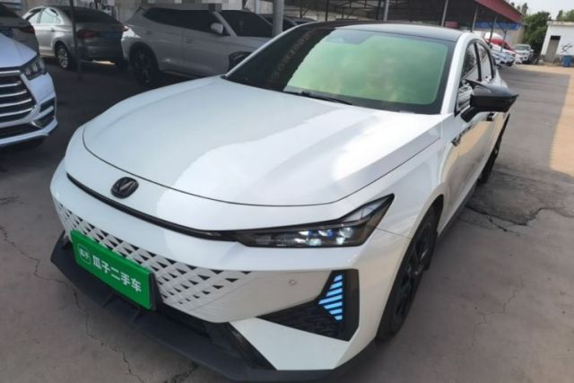 Used CHANGAN UNI-V 2024 1.5T Prestige Edition