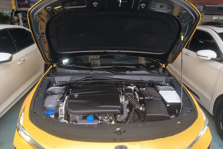 Used CHANGAN UNI-V 2024 1.5T Prestige Edition Engine Bay