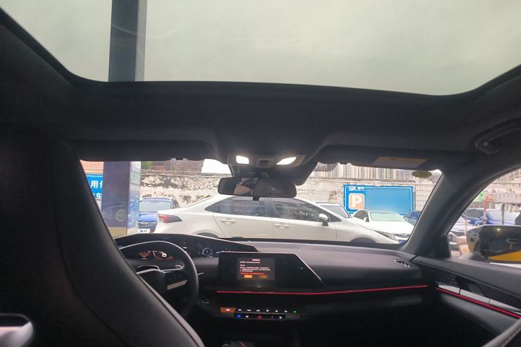 Used CHANGAN UNI-V 2024 1.5T Prestige Edition Headliner