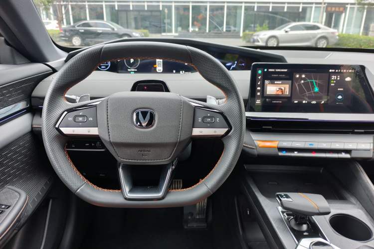 Used CHANGAN UNI-V 2024 1.5T Prestige Sport Edition Interior 2