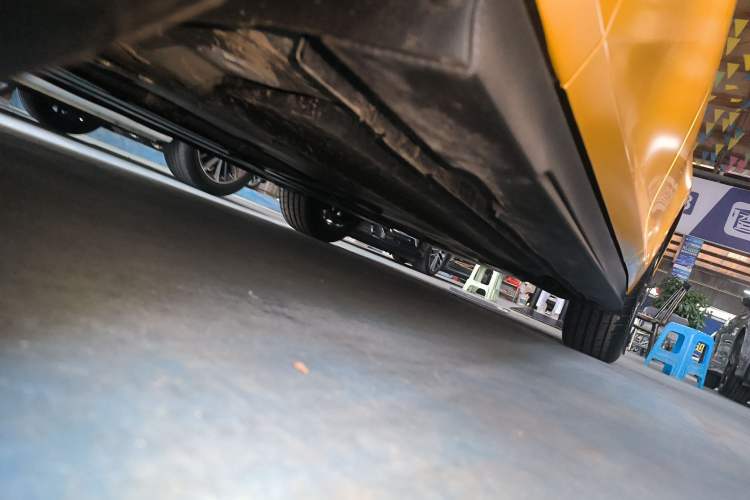 Used CHANGAN UNI-V 2024 1.5T Prestige Edition Left Side Sill
