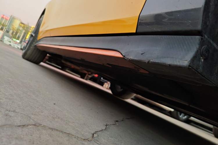 Used CHANGAN UNI-V 2024 1.5T Prestige Sport Edition Right Side Sill