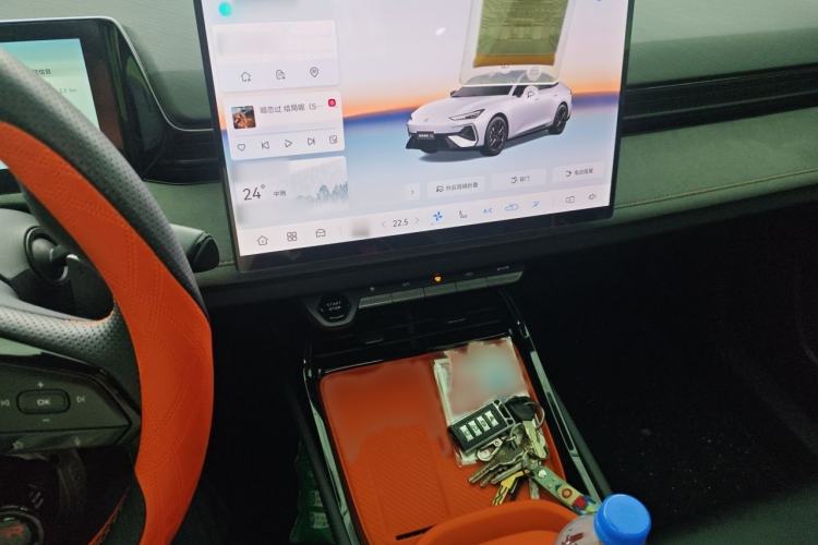 Used CHANGAN UNI-V 2025 Model Third-Generation 1.5T 500Bar Prestige Sports Edition Audio And AC Panel