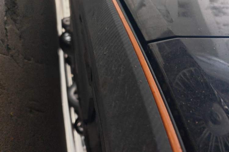 Used CHANGAN UNI-V 2025 Model Third-Generation 1.5T 500Bar Prestige Sports Edition Chassis Front Right