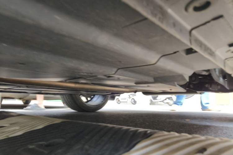 Used CHANGAN UNI-V 2025 Model Third-Generation 1.5T 500Bar Prestige Sports Edition Chassis Rear Left