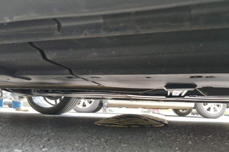 Used CHANGAN UNI-V 2025 Model Third-Generation 1.5T 500Bar Prestige Sports Edition Chassis Rear Right
