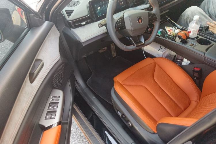 Used CHANGAN UNI-V 2025 Model Third-Generation 2.0T Dynamic Edition Driver Seat