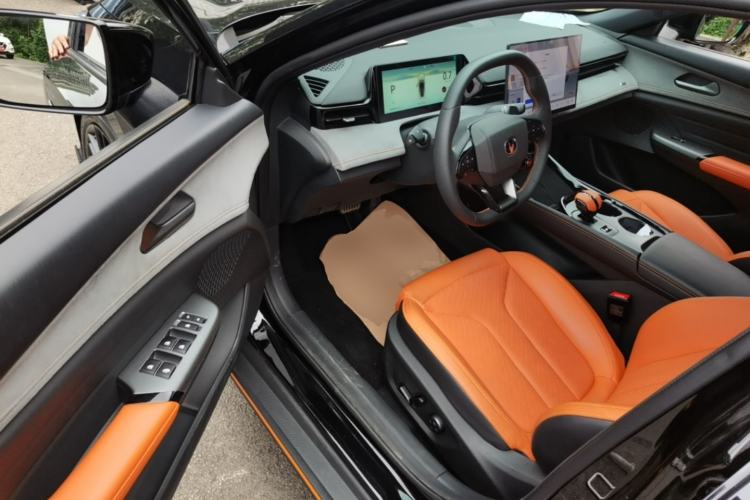 Used CHANGAN UNI-V 2025 Model Third-Generation 2.0T Dynamic Edition Driver Seat
