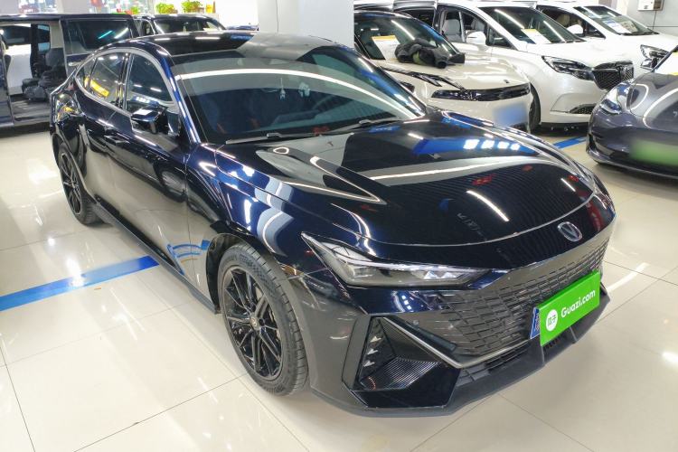 Used CHANGAN UNI-V 2025 1.5T 500Bar High-Energy Version Exterior 1