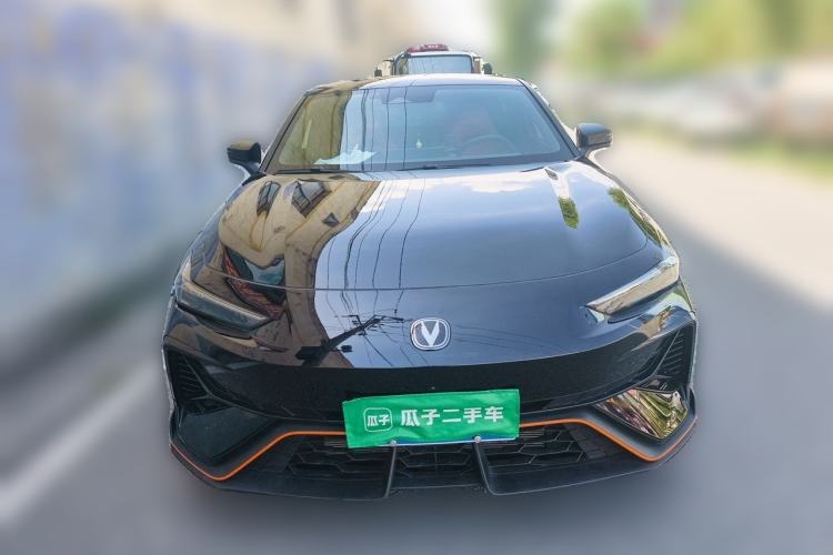 Used CHANGAN UNI-V 2025 Model Third-Generation 2.0T Dynamic Edition Front