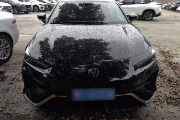 Used CHANGAN UNI-V 2025 Model Third-Generation 2.0T Dynamic Edition Front