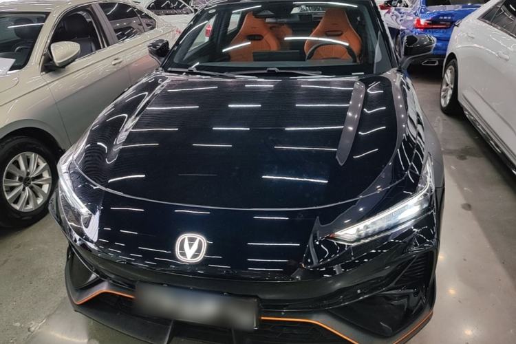 Used CHANGAN UNI-V 2025 Model Third-Generation 2.0T Dynamic Edition Front