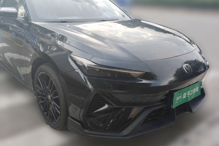Used CHANGAN UNI-V 2025 Model Third-Generation 1.5T 500Bar Prestige Sports Edition Front Right 45 Deg