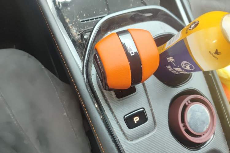 Used CHANGAN UNI-V 2025 Model Third-Generation 2.0T Dynamic Edition Gear Lever