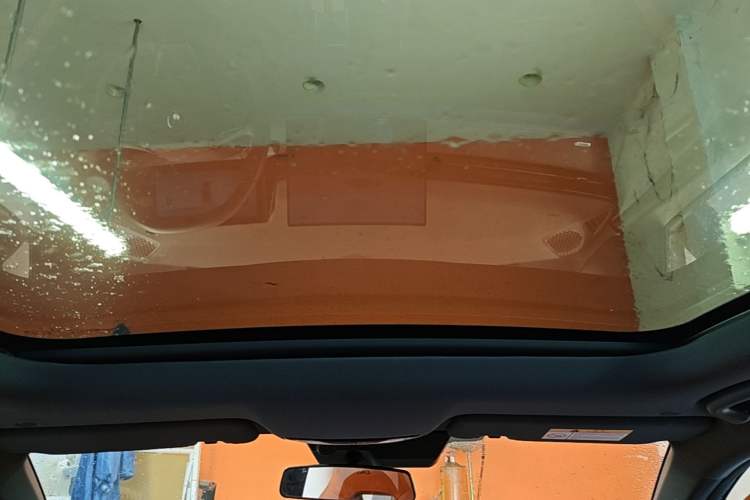 Used CHANGAN UNI-V 2025 Model Third-Generation 2.0T Dynamic Edition Headliner