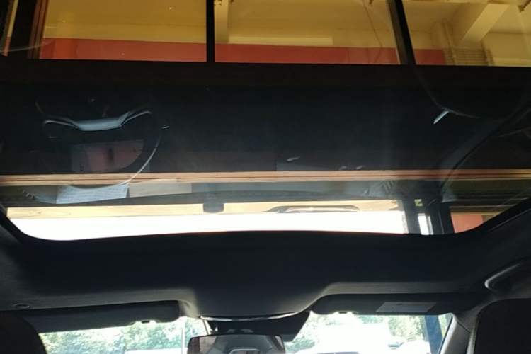 Used CHANGAN UNI-V 2025 Model Third-Generation 1.5T 500Bar Prestige Edition Headliner