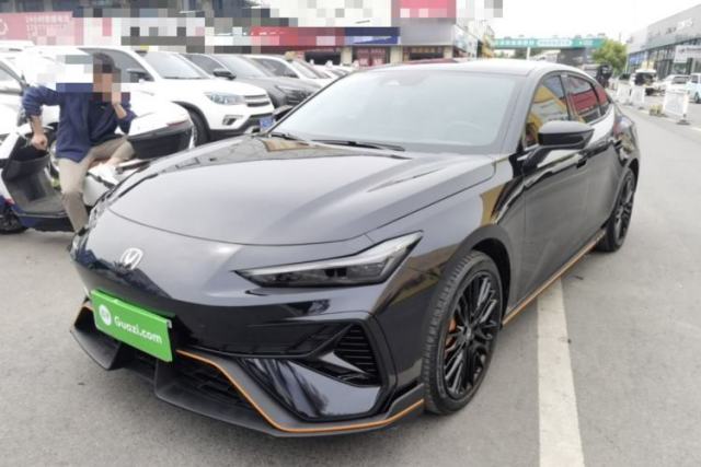 Used CHANGAN UNI-V 2025 Model Third-Generation 2.0T Dynamic Edition
