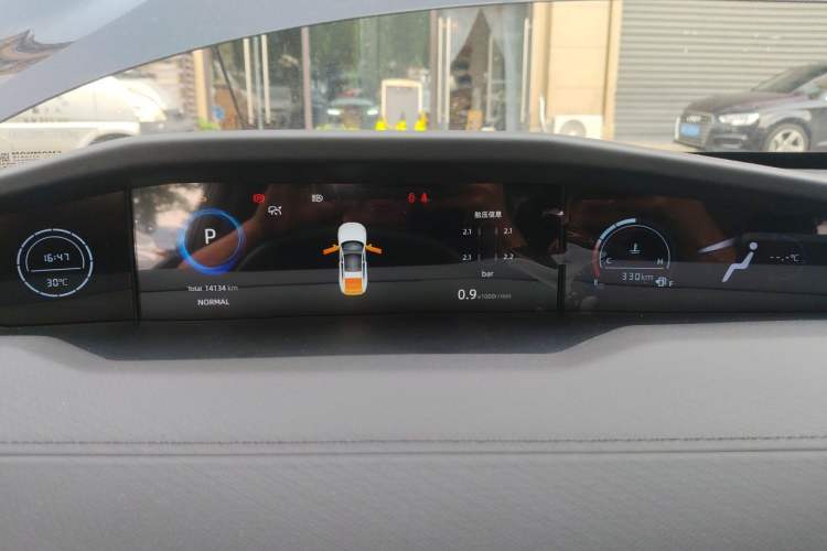 Used CHANGAN UNI-V 2025 1.5T 500Bar Prestige Sporty Version Instrument Cluster