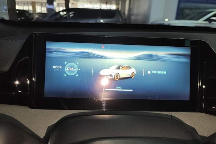 Used CHANGAN UNI-V 2025 Model Third-Generation 2.0T Dynamic Edition Instrument Cluster