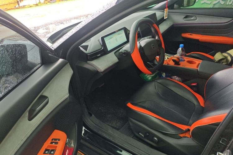 Used CHANGAN UNI-V 2025 Model Third-Generation 1.5T 500Bar Prestige Sports Edition Interior 3