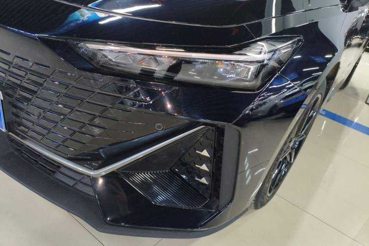 Used CHANGAN UNI-V 2025 1.5T 500Bar High-Energy Version Left Front Headlight