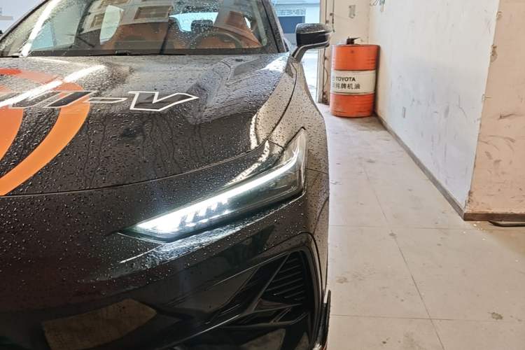 Used CHANGAN UNI-V 2025 Model Third-Generation 2.0T Dynamic Edition Left Front Headlight