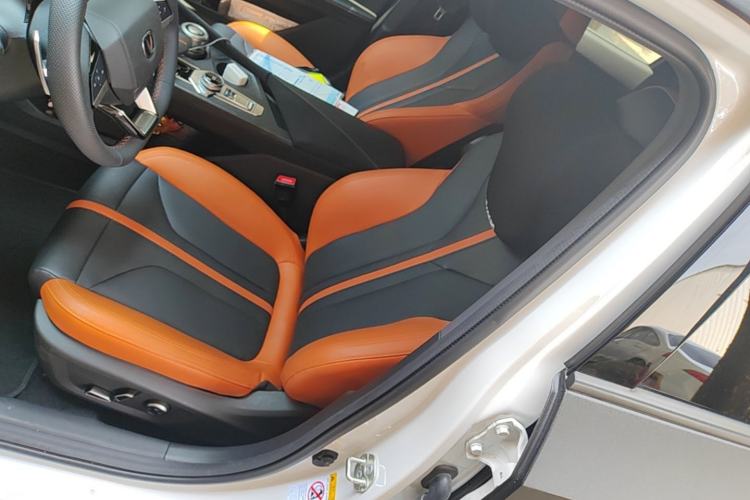 Used CHANGAN UNI-V 2025 Model Third-Generation 1.5T 500Bar Prestige Sports Edition Left Front Seat