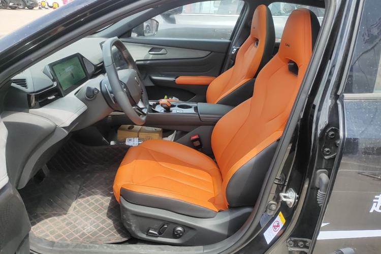 Used CHANGAN UNI-V 2025 Model Third-Generation 2.0T Dynamic Edition Left Front Seat