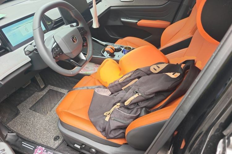 Used CHANGAN UNI-V 2025 Model Third-Generation 1.5T 500Bar Prestige Sports Edition Left Front Seat