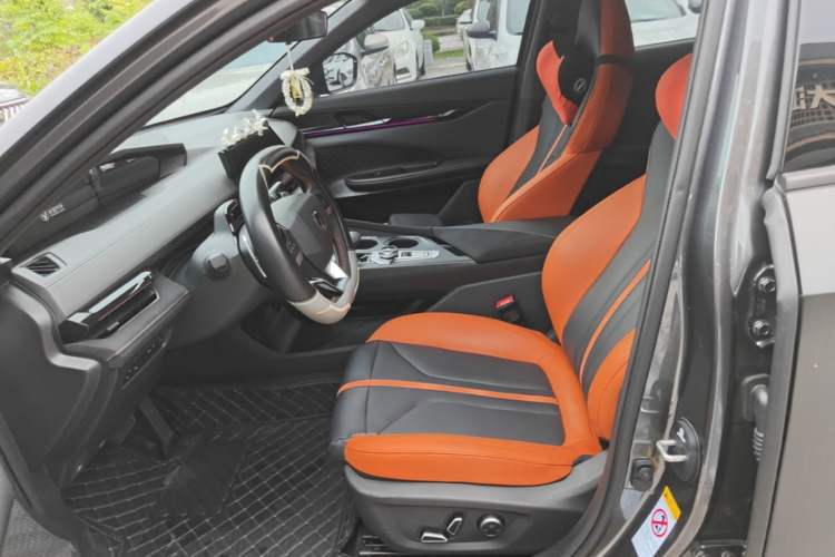 Used CHANGAN UNI-V 2025 1.5T 500Bar Prestige Sporty Version Left Front Seat
