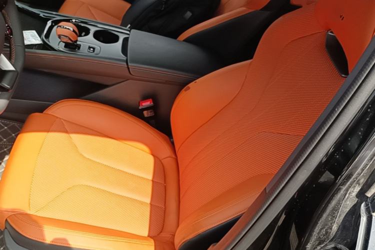 Used CHANGAN UNI-V 2025 Model Third-Generation 2.0T Dynamic Edition Left Front Seat