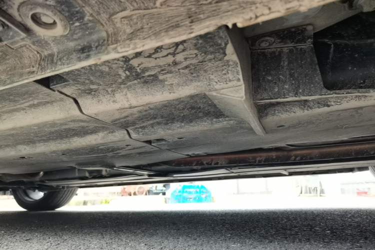 Used CHANGAN UNI-V 2025 Model Third-Generation 2.0T Dynamic Edition Left Side Sill