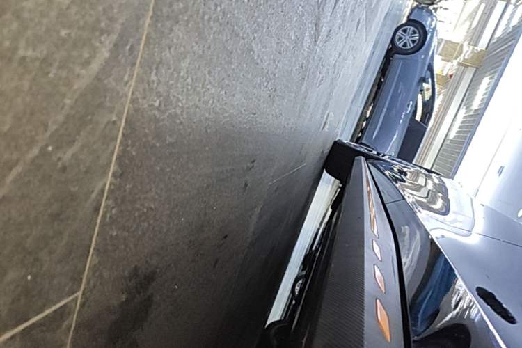 Used CHANGAN UNI-V 2025 Model Third-Generation 2.0T Dynamic Edition Left Side Sill