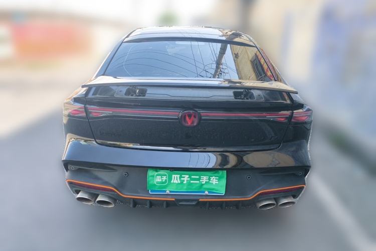 Used CHANGAN UNI-V 2025 Model Third-Generation 2.0T Dynamic Edition Rear
