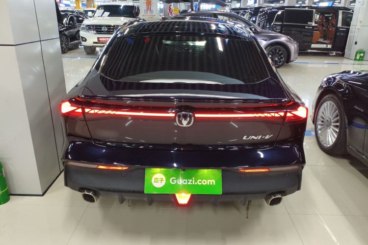 Used CHANGAN UNI-V 2025 1.5T 500Bar High-Energy Version Rear