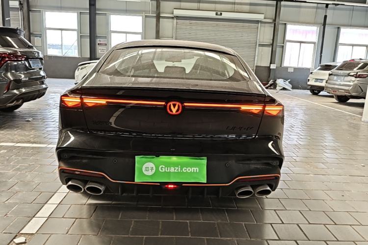 Used CHANGAN UNI-V 2025 Model Third-Generation 2.0T Dynamic Edition Rear