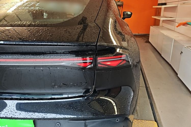 Used CHANGAN UNI-V 2025 Model Third-Generation 2.0T Dynamic Edition Right Rear Taillight