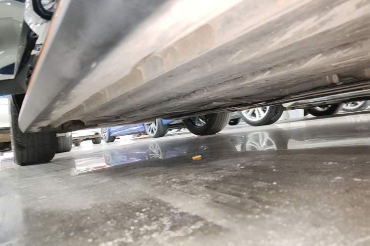 Used CHANGAN UNI-V 2025 Model Third-Generation 2.0T Dynamic Edition Right Side Sill
