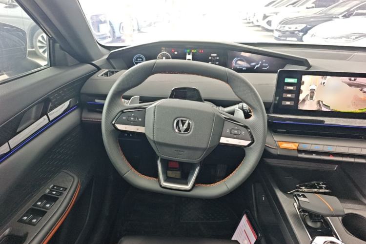 Used CHANGAN UNI-V 2025 1.5T 500Bar High-Energy Version Steering Wheel