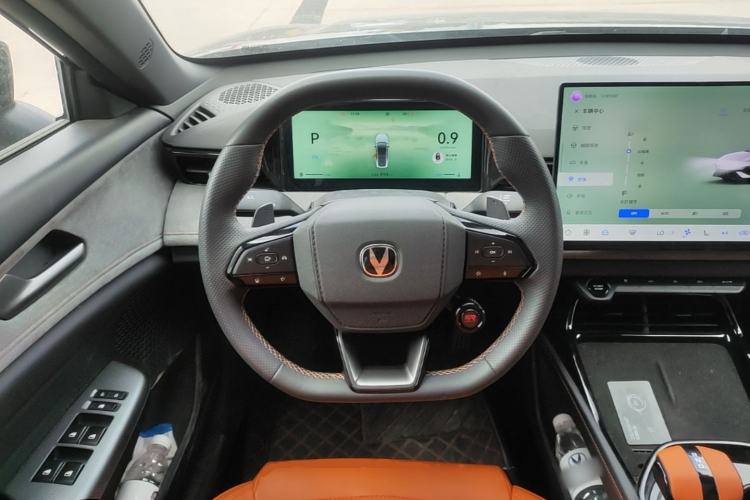 Used CHANGAN UNI-V 2025 Model Third-Generation 2.0T Dynamic Edition Steering Wheel